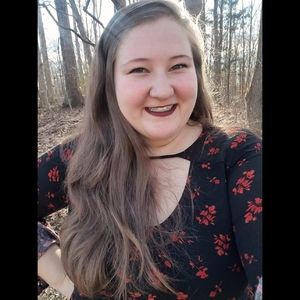 Meet your Posher, Connie